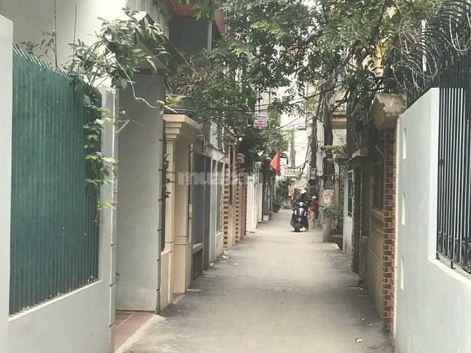 Chính Chủ Xịn,Bán Nhà 30/36 Ngõ 89 Lạc Long Quân,88m2 Sổ Đỏ, Dântrícao