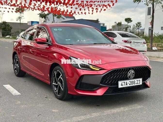 xe lướt MG5 2024 bản luxury  - 6000 km mới 99%