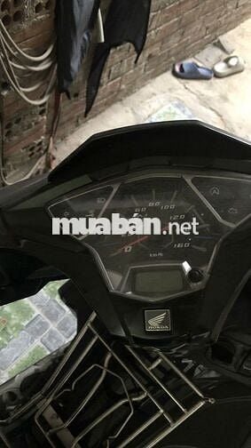 Bán airblack xe như mới . Ít đi . Dk 2019 đen nhám