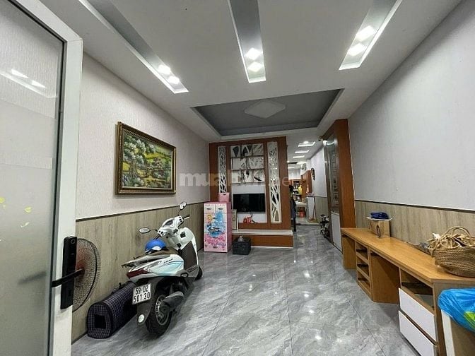 Cho thuê nhà 1 trệt 3 lầu hẻm 6m 1/ Quang Trung p10 4x15 gần cầu vượt