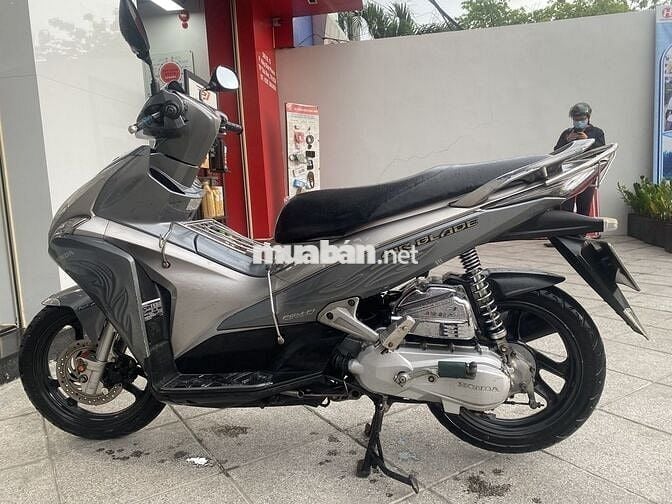 Xe AirBlack 2012 không 9 chủ