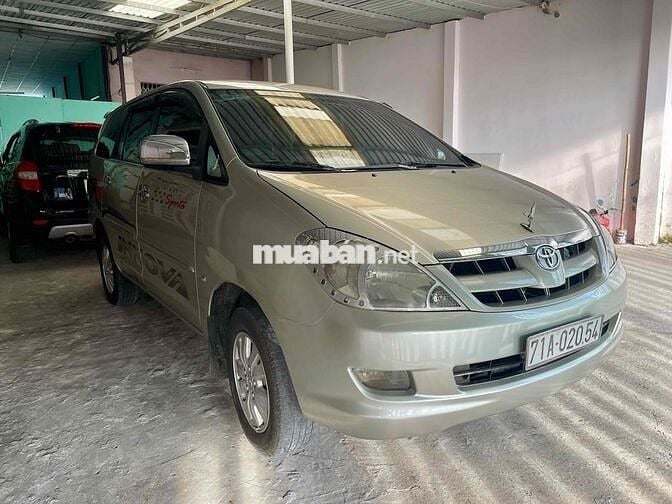 Toyota Innova 2007 G - 165800 km