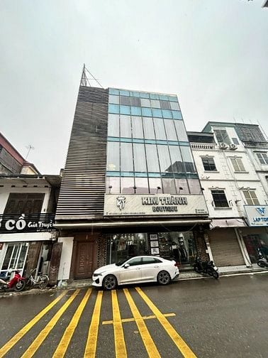 Cho thuê gấp tòa VP khu Lê Văn Thiêm đầy đủ PCCC 8 tầng 1 hầm