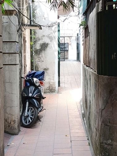 Chính chủ bán nhà Âu Cơ, Tây Hồ, diện tích 38m2, 4 tầng 1 tum