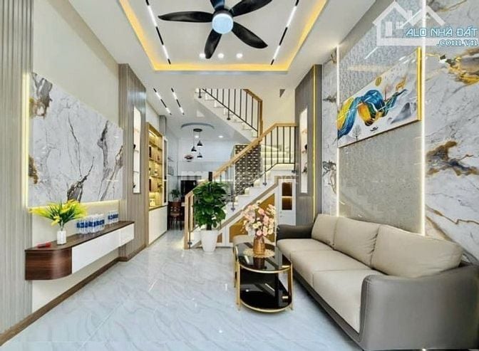 BÁN NHÀ QUẬN GÒ VẤP - QUẬN 12, 64m4, 3 TẦNG, GIÁ HƠN 3 TỶ