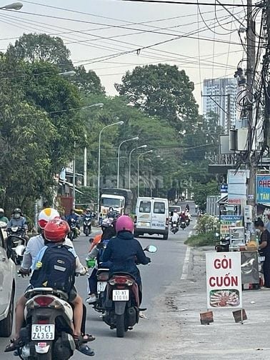 tại khu vực Bán nhà mặt tiền Nguyễn Hữu Cảnh, tiện ở và làm văn phòng