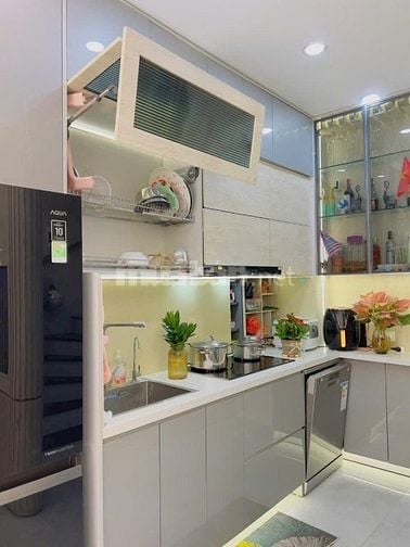 BÁN NHÀ NGÔ QUYỀN NHÀ ĐẸP, Ô TÔ 5 TẦNG, MT4M1 40M2