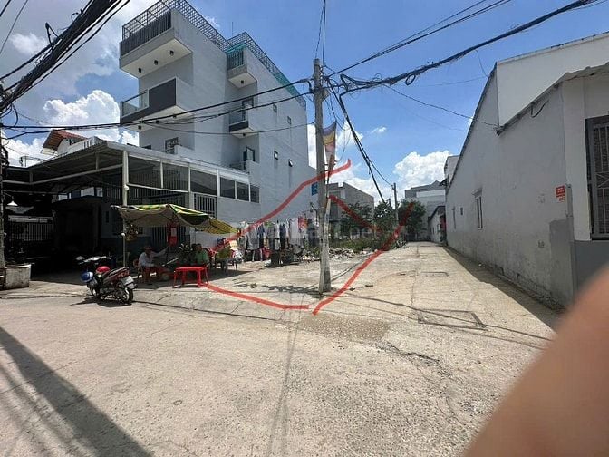Bán gấp Lô Góc 2 mặt tiền Hẽm 1419/ Đường Lê Văn Lươngá 4,8 tỷ 100m2