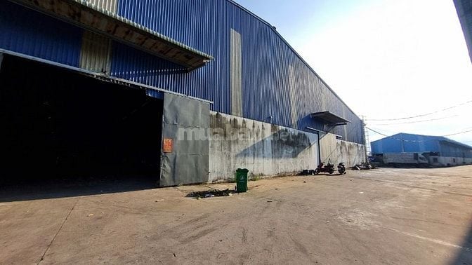 Cho thuê 2 kho xưởng Bến Lức ,Long An, diện tích lớn, hạ tầng hiện đại