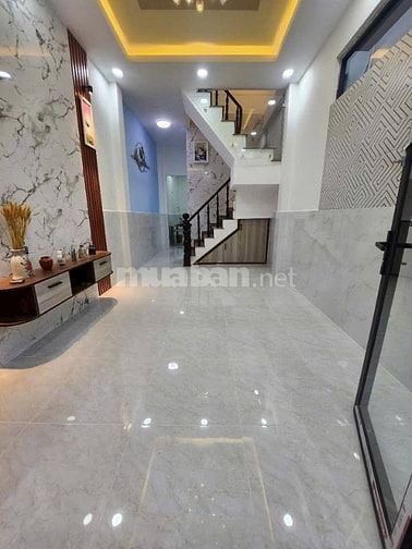 Kẹt Bank bán gấp nhà 1T1L 58m2/ 940Tr Phan Văn Hớn_Q12 gần trường THCS