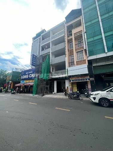 Cho thuê toà nhà mặt tiền đường Nguyễn Văn Thương, P.25, Q.Bình Thạnh