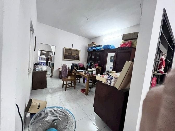 Bán nhà mặt tiền gần Ba Tháng Hai, Quận 11, 50m2, nở hậu, chỉ 9 tỷ nhỉ