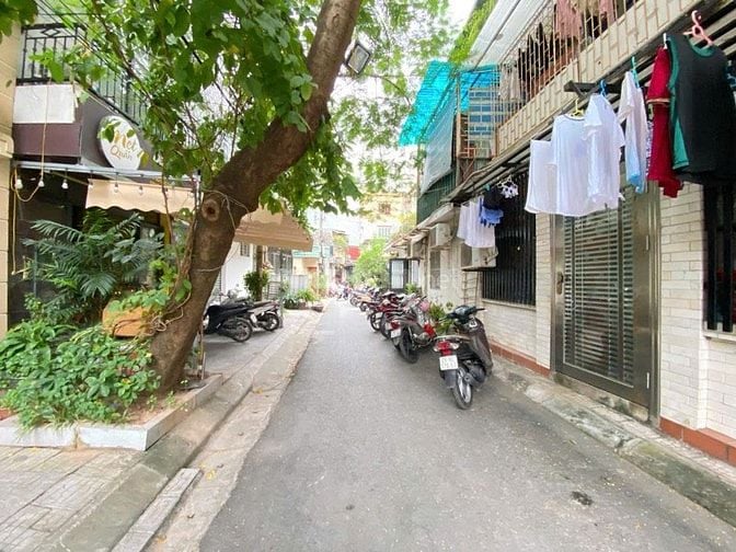 Tôi bán nhà riêng chính chủ ngõ 15 Tạ Quang Bửu oto đỗ giá bán 8.3 tỷ