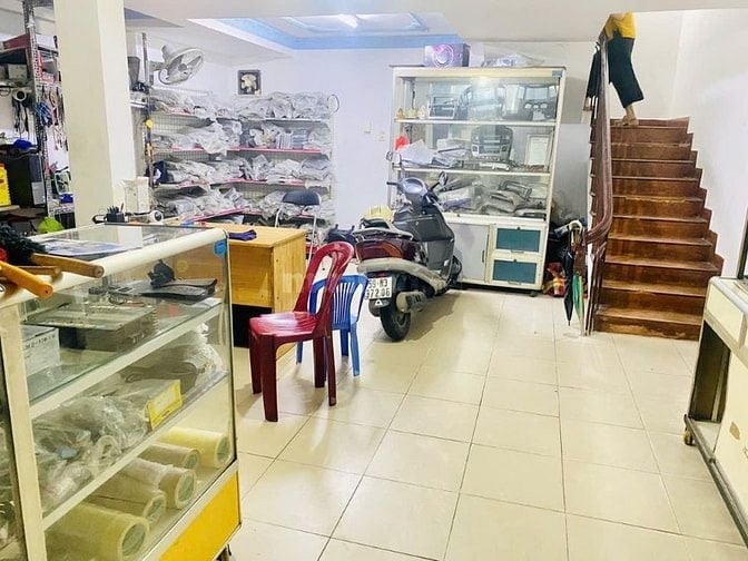 Bán nhà mặt tiền khu kinh doanh điện máy phụ tùng,6tầng,6x10m,giá 18tỷ