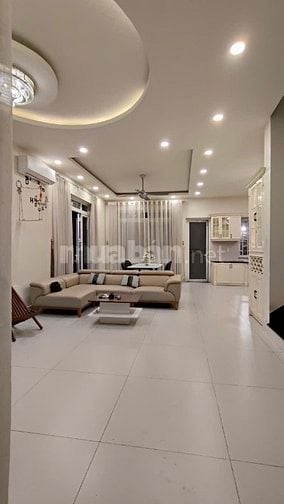 Cho thuê biệt thự song lập số 8 D19, KP35, P.Phước Long B, TP.TĐ