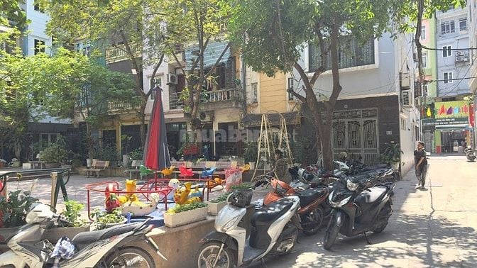  Vương Thừa Vũ, Thanh Xuân- 49,5m2 x 4 tầng. Mặt ngõ 4m, view sân chơi