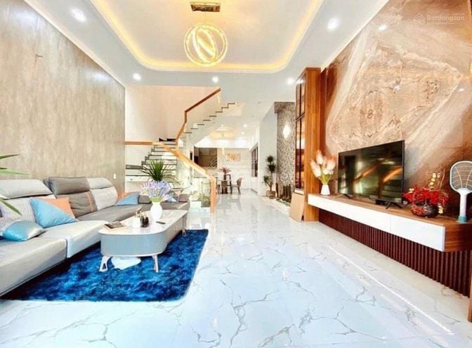 Qua Mỹ sinh sống bán nhà 60m2,980tr,sổ riêng,hoàng diệu,P13,Quận 4