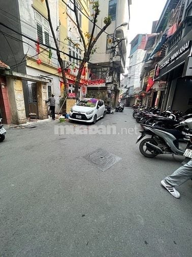 HIẾM! NHÀ ĐẸP - THANG MÁY - SÂN RỘNG - TRƯƠNG ĐỊNH -HBT- 10M Ô TÔ RA P