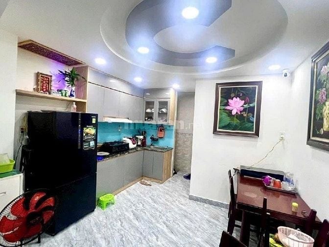 Chủ nhà nợ cần bán gấp nhà 1t2l Tôn Đản-58m2 ngay trường học -2,1 tỷ