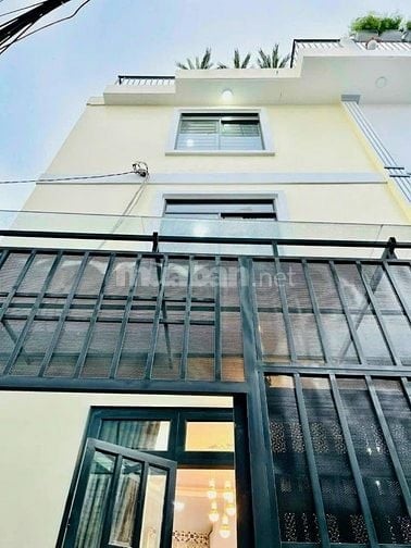 Nhà ngộp hẻm oto 6m đường Đề Thám quận 1.Giá 2.350 tỷ Dt 27m2 sổ riêng