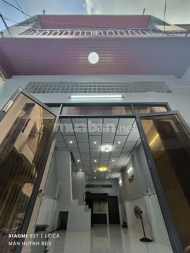 Nhà trung tâm Q11 giá chưa tới 100tr/m². 