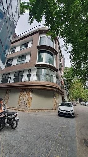 Cho thuê lô góc tầng 3 610m2 MT 20m ở vị trí siêu đẹp