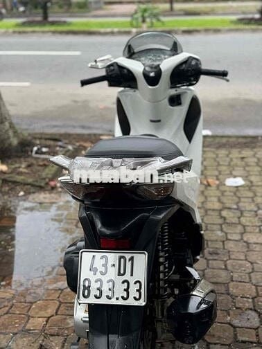 Honda SH125 đời 2019 màu trắng biển số tứ quý