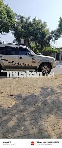 Ford Everest 2008 2.5L 4x2 MT - 180000 km