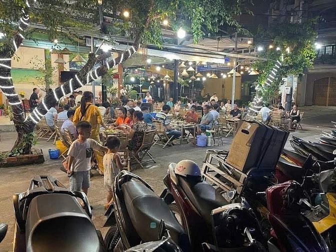 Sang quán nhậu góc 2 MT Nguyễn Cửu Đàm, dt 12 x 20m, full nội thất