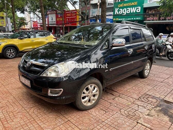 Toyota Innova 2008 G - 200000 km
