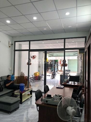 Cần tuyển gấp 50 nhân viên kinh doanh Bất động sản