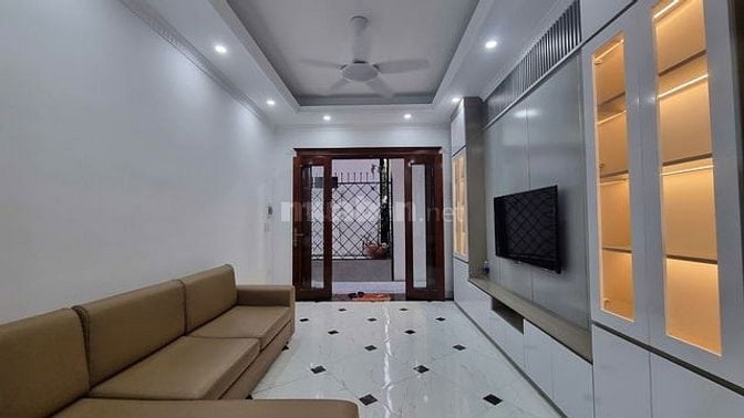 Bán nhàThượng Thụy, 7,95 tỷ, 42m2, 6 tầng, full nội thất, c