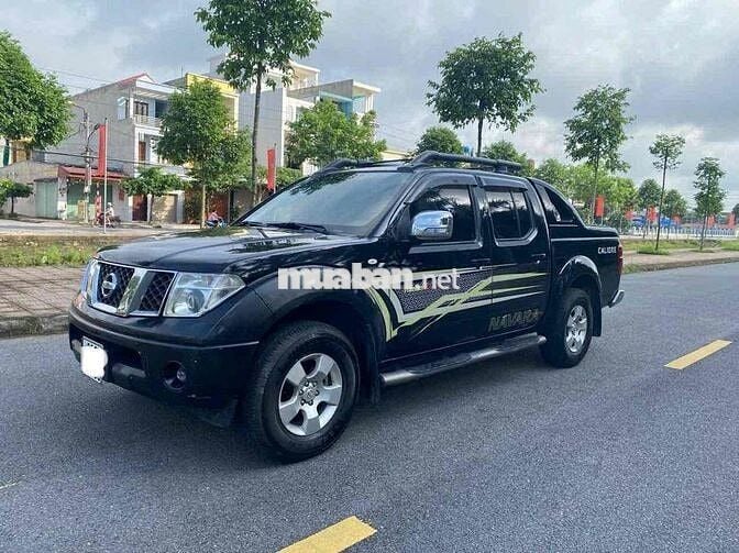 Nissan Navara 2013 2.5 AT - 100000 km