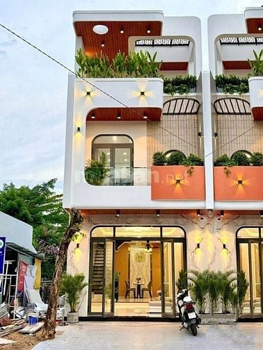 BÁN CẶP NHÀ MỚI XÂY 100% 8X30 3 TẦNG SỔ HỒNG RIÊNG SANG TÊN NGAY