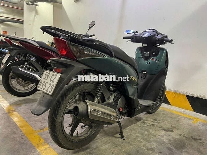 Cần bán nhanh giá tốt xe SH .