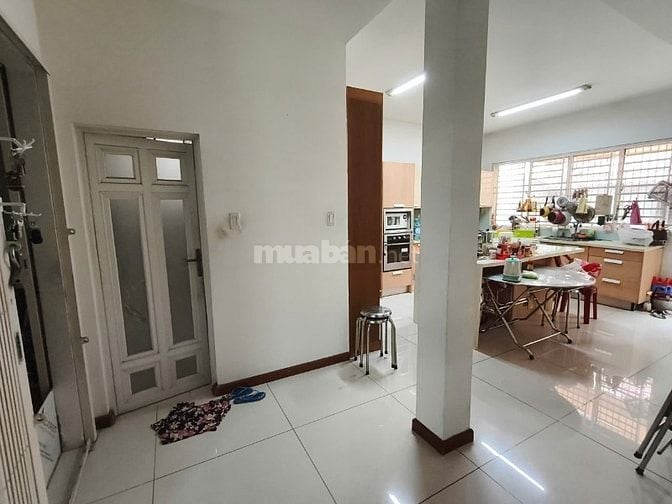 HẠ 2 TỶ BÁN GẤP 225M2 BIỆT THỰ KHU KIỀU ĐÀM QUẬN 7- 9m*28m giá 21,9 
