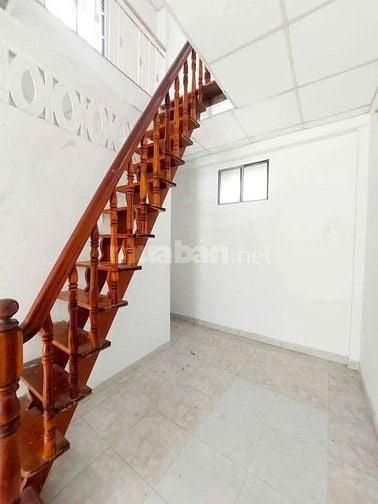 Cho thuê nhà hẻm 4m (xe hơi) Tuệ Tĩnh, P13, Q11 giá 16tr