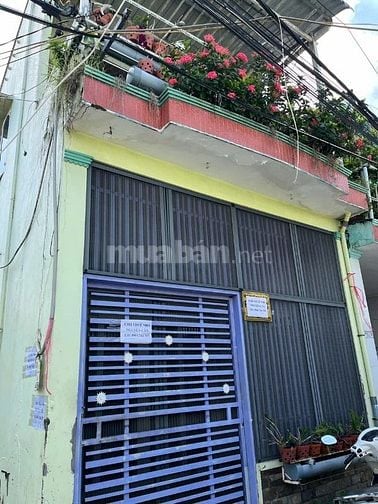 Bán nhà sổ hồng hẻm quốc lộ 50, gần chợ Phú Lạc