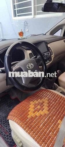 Toyota Innova 2016 2.0E