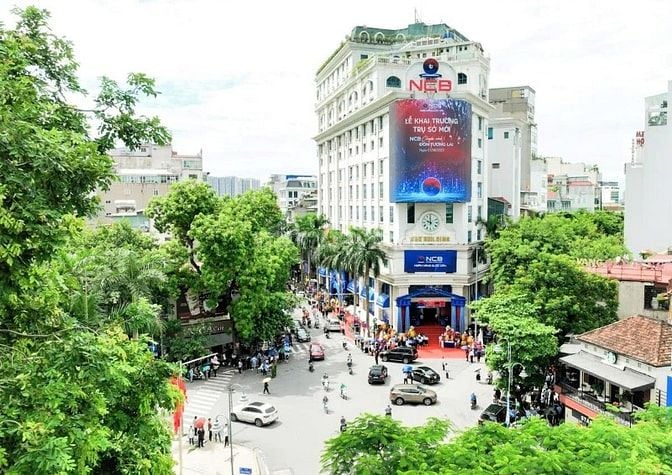 CHO THUÊ NHÀ ĐẸP CẠNH VINCOM BÀ TRIỆU KD MỌI MÔ HÌNH