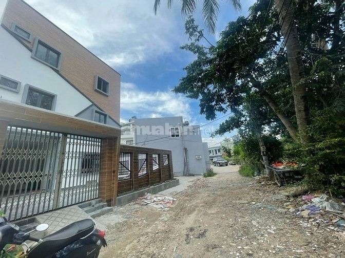 Nhà MT Kênh Thạnh Xuân 25, mgang 13m 10 PN, 10WC đang Kd cho thuê và ở