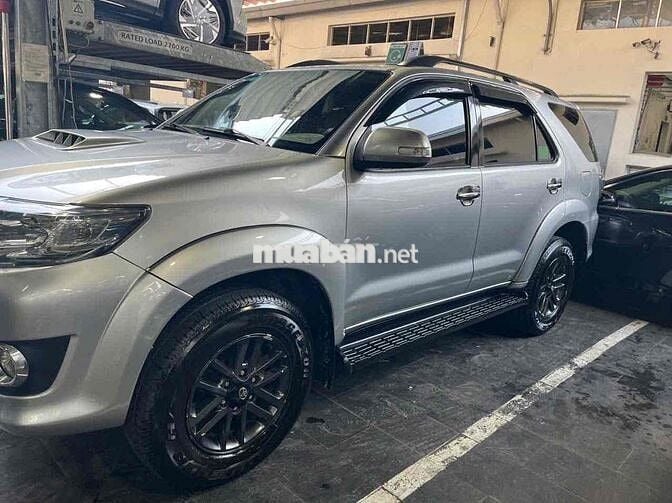 Toyota Fortuner 2015 2.5G 4x2 - 150000 km