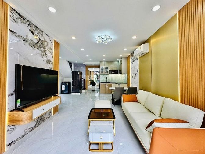 BÁN GẤP TRONG TUẦN - HẺM XE TẢI Nguyễn Văn Trỗi - 2 tầng, 2PN, 2WC