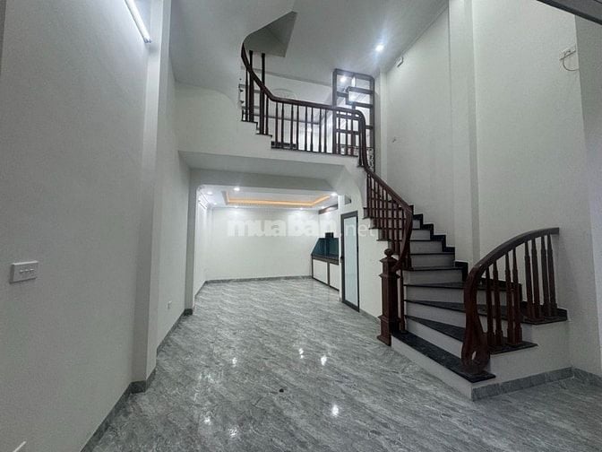 Căn hiếm có tại Thanh Trì – Nhà 5 tầng full nội thất, chỉ 5,8 tỷ