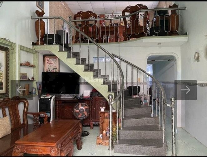 BÁN NHÀ 2TẦNG, DT: 71 m2 ,KHU VIP BÌNH CHIỂU, THỦ ĐỨC.