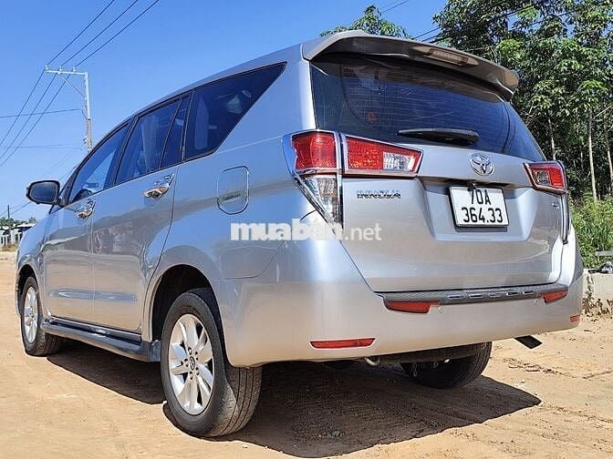 Toyota Innova 2017 2.0G - 181000 km