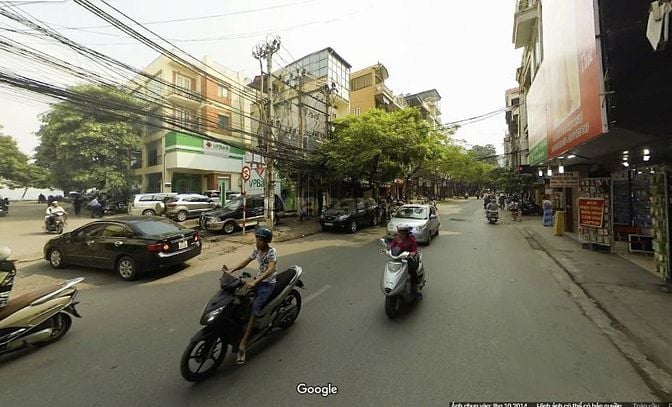 Cho thuê nhà mặt phố Thụy Khuê DT28m2 xây 3T lô góc giá 15.5tr