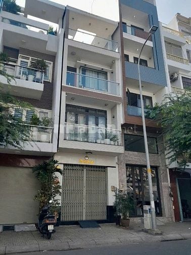 NGON NGẺ ! NHÀ BÁN ĐƯỜNG SỐ 64 Q6, VIEW CÔNG VIÊN (4X17) CHỈ 11,2 TỶ 