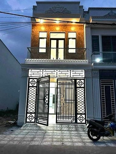 Cần Bán Gấp Nhà 1 Trệt 1 Lầu Đường Tỉnh Lộ 10 - 950 Triệu - SHR