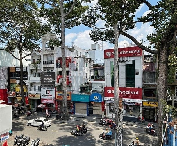 Nhà  Đẹp HXH sát Mặt Tiền Trần Quang Khải 7,7x4,2 TT Quận 1 chỉ 9,8 Tỷ